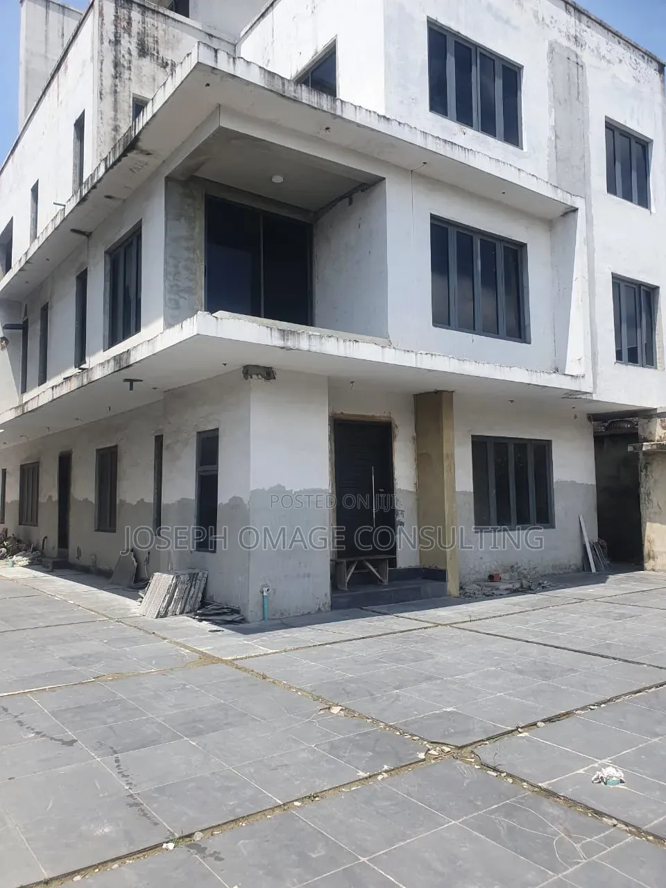 5bdrm Duplex in Lekki Phase 1 for sale