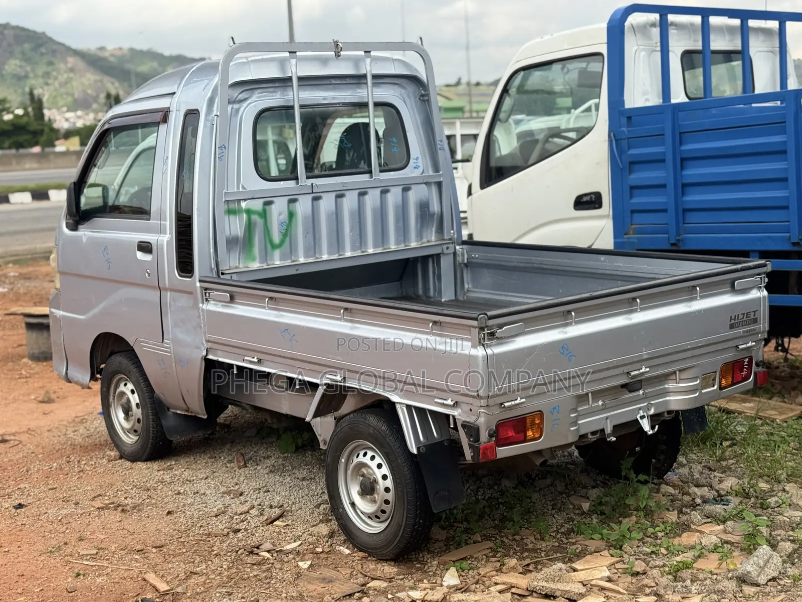 Daihatsu Hijet Mini Truck With Air Conditioning