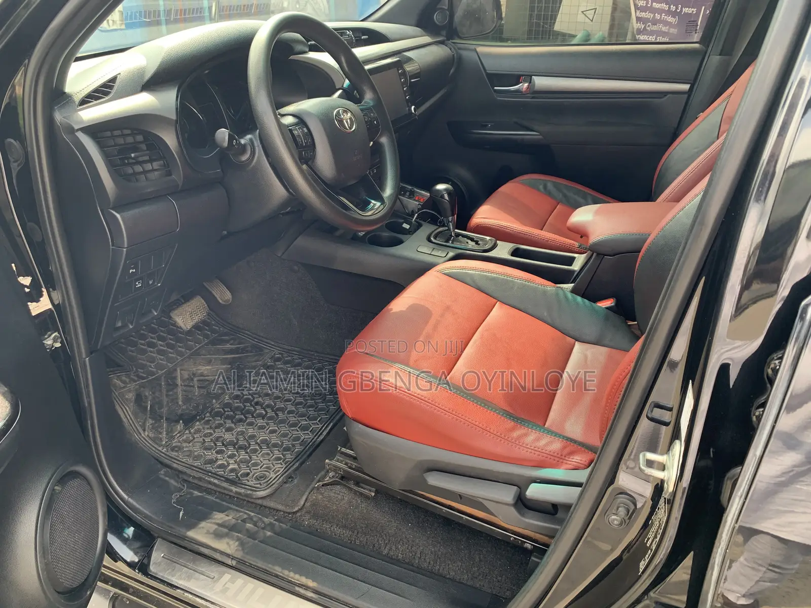Toyota Hilux 2023 Black
