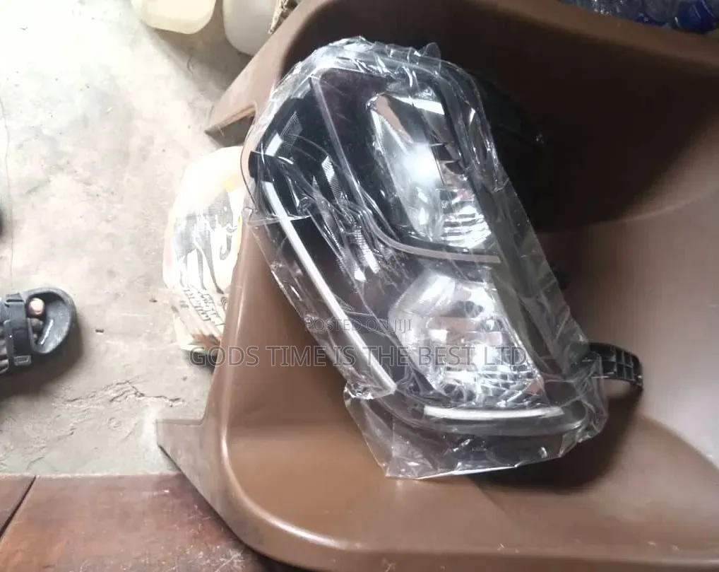 Head Lamp Set Renault Duster 2018 Model. Brand New