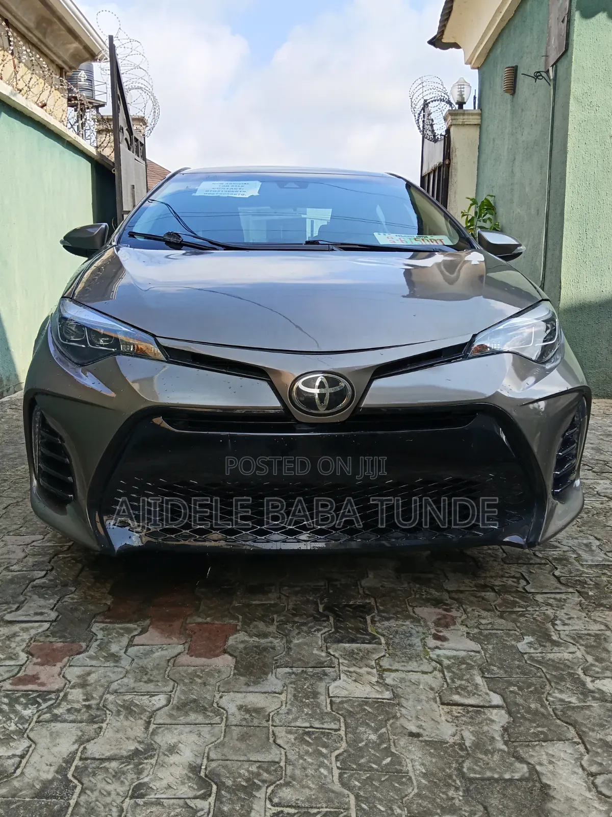 Toyota Corolla 2019 Brown