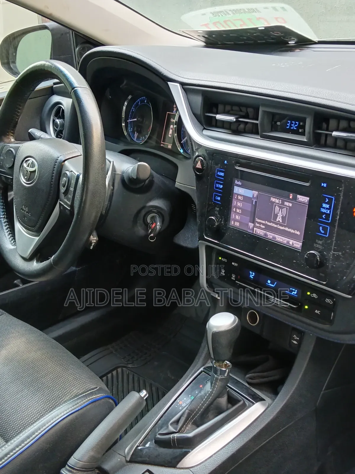 Toyota Corolla 2019 Brown