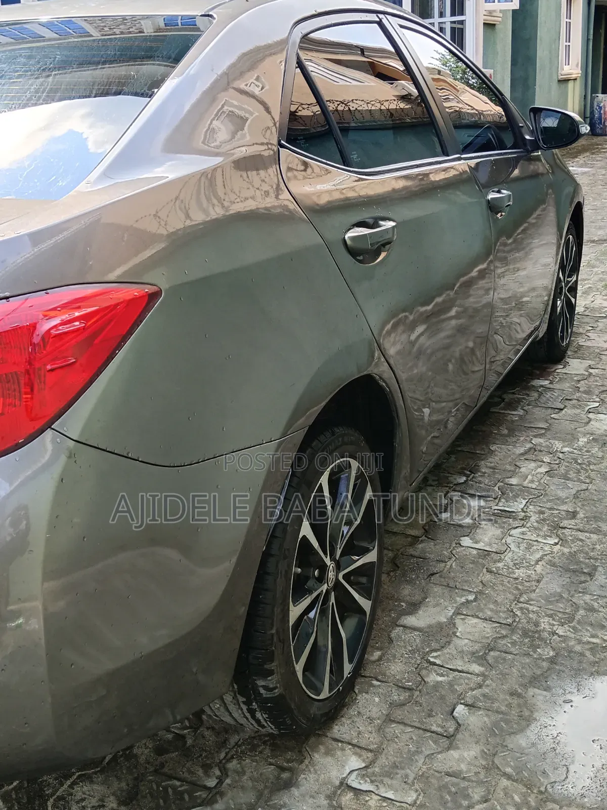 Toyota Corolla 2019 Brown