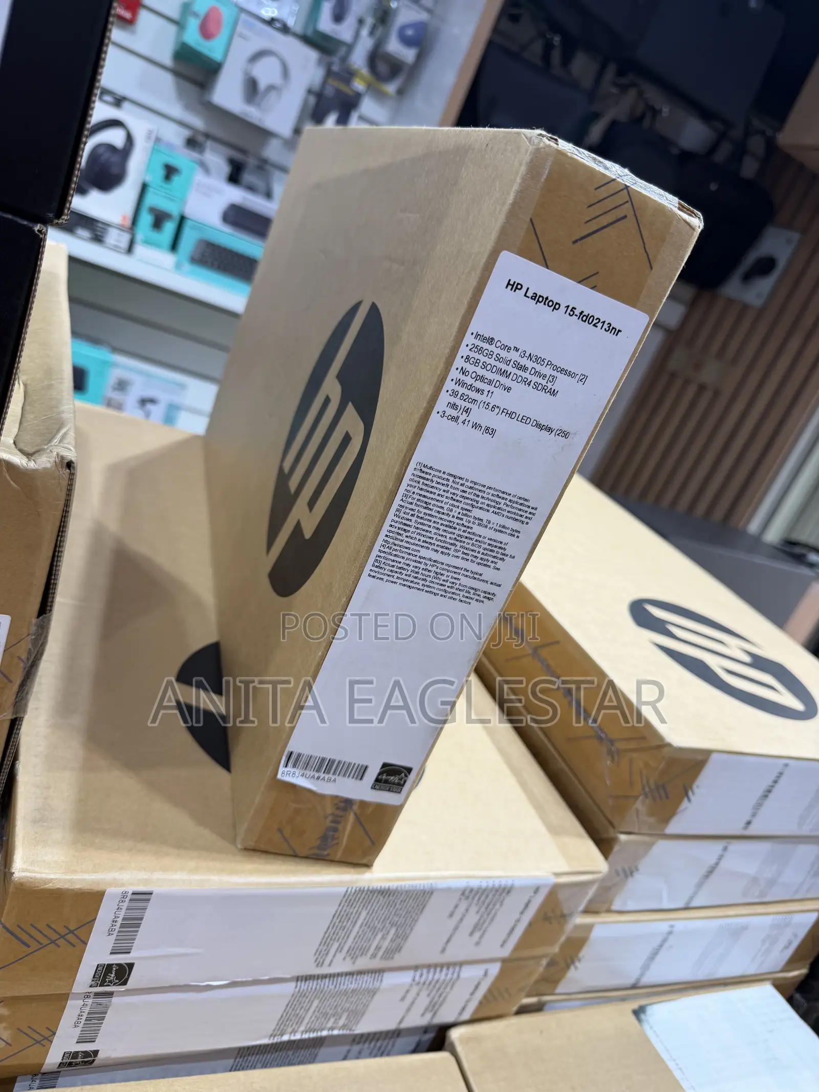 New Laptop HP 15-fd0290ns 8GB Intel Core i3 SSD 256GB
