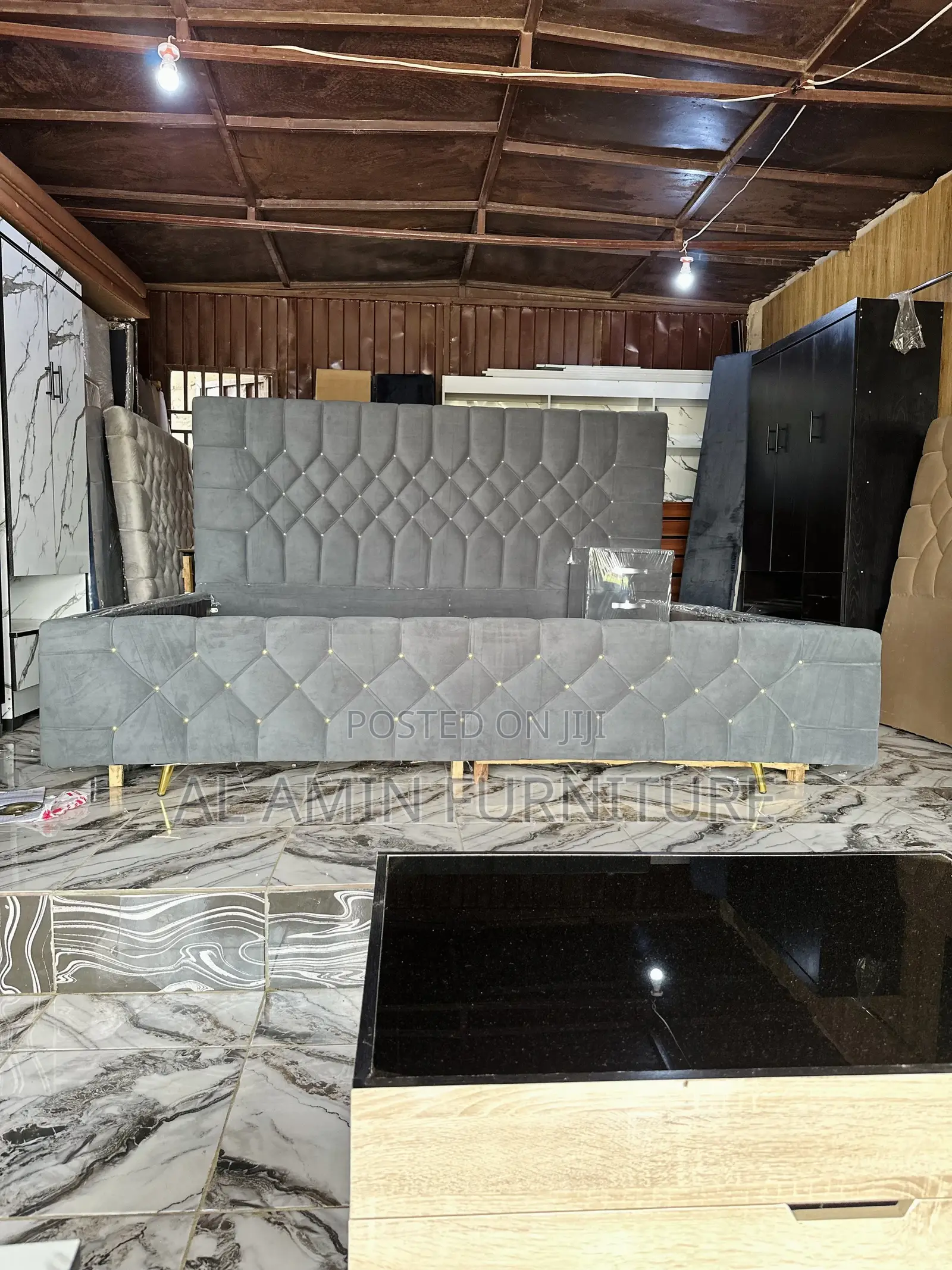6by7 Bed Frame Is Available Good Finished 