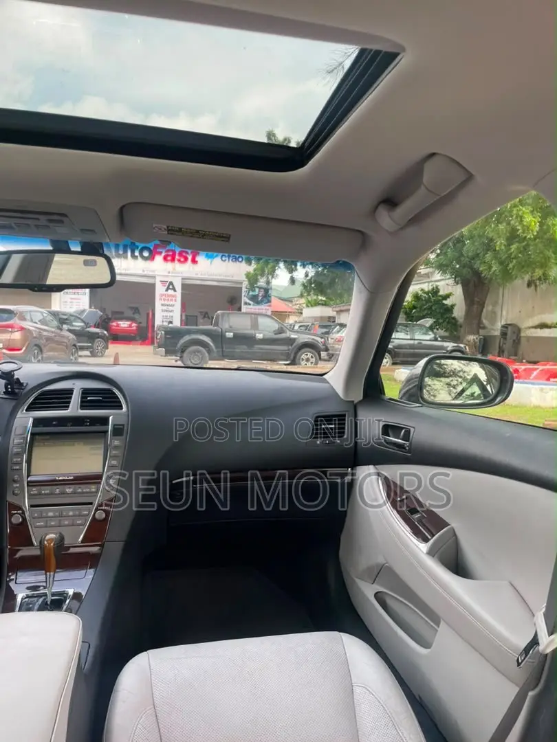 Lexus ES 350 2010 Gray