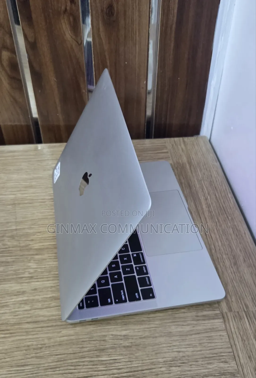 Laptop Apple MacBook Pro 2017 8GB Intel Core i5 SSD 256GB