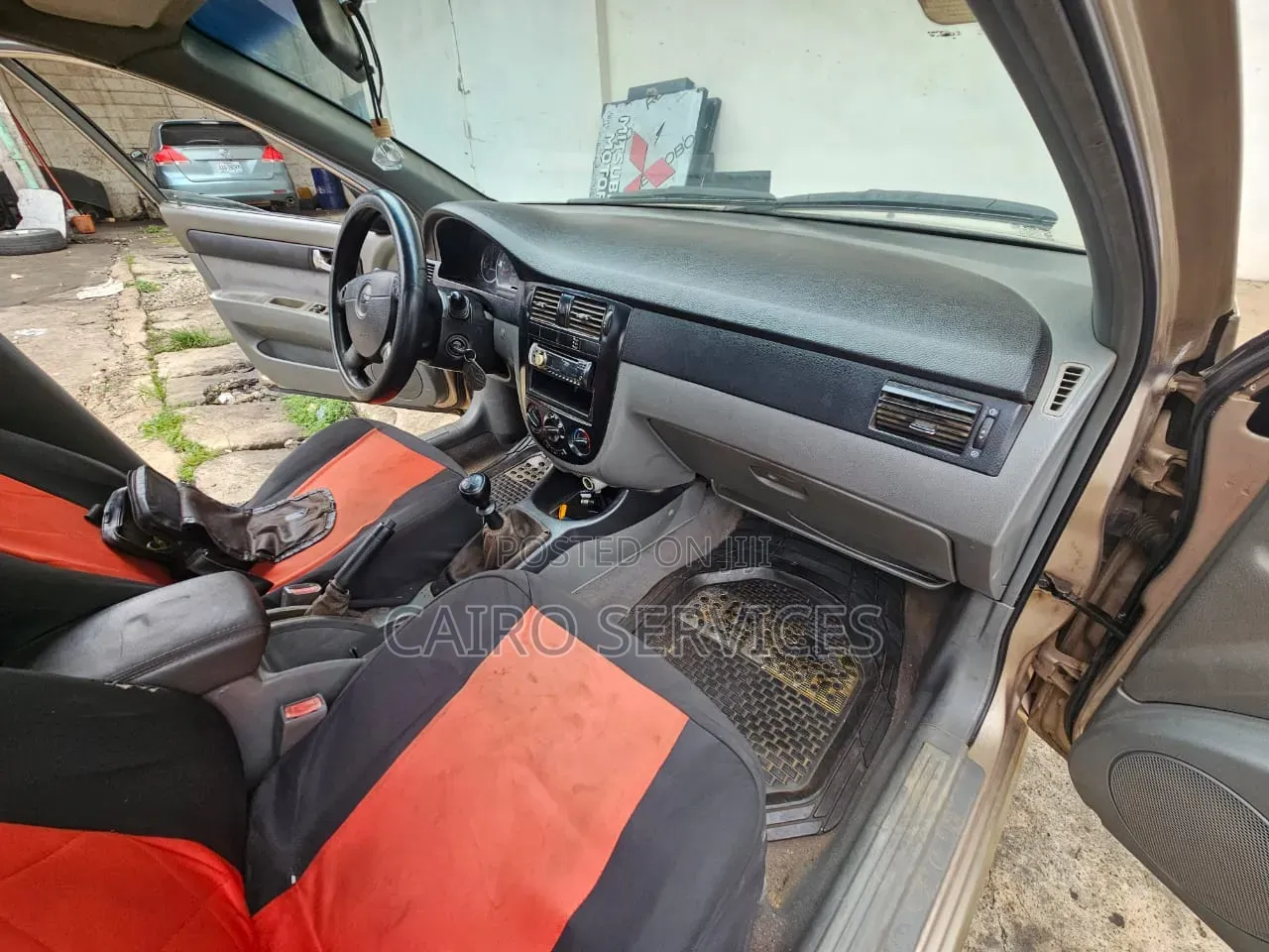 Chevrolet Optra 2005 Gold