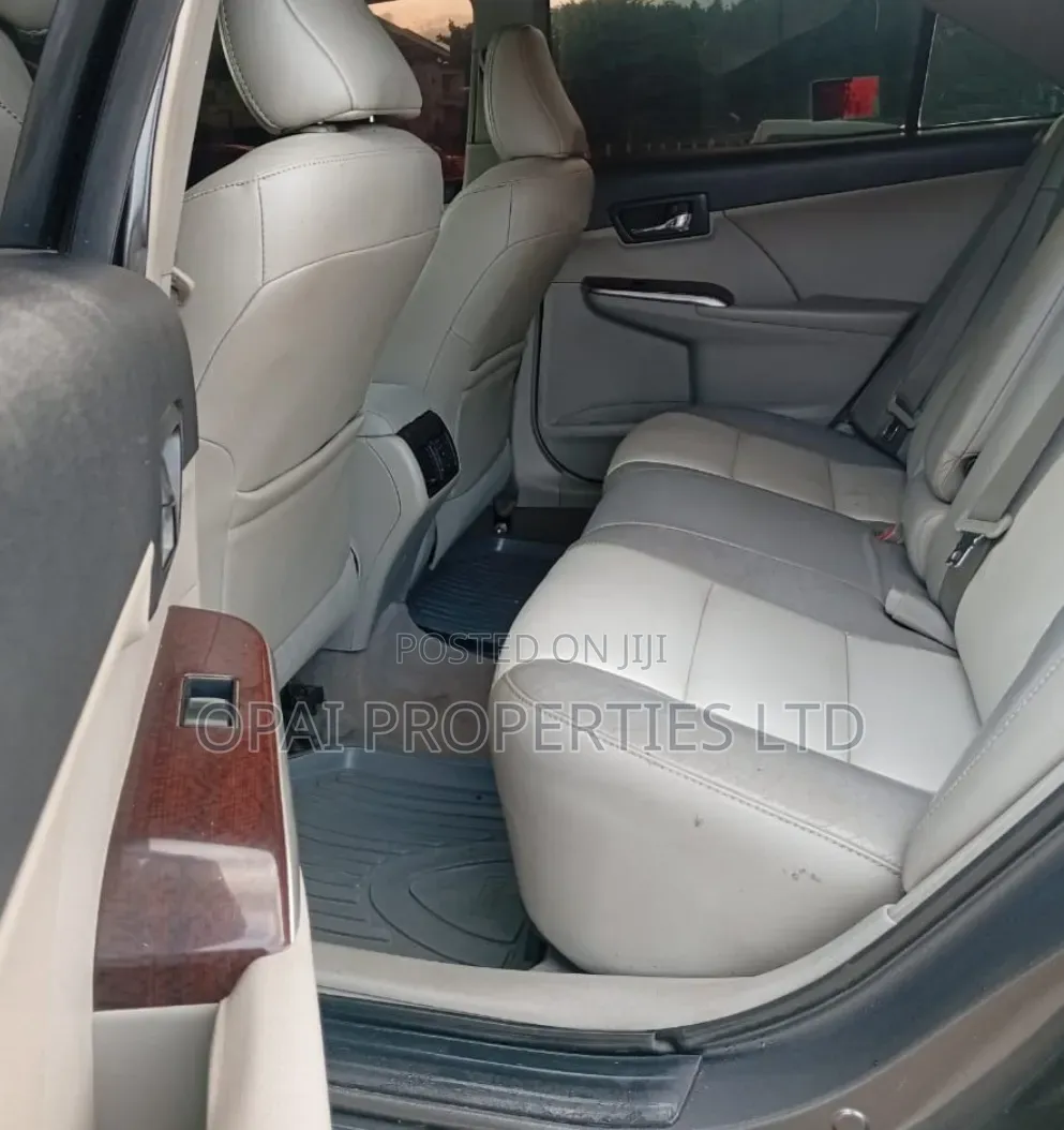 Toyota Camry 2013