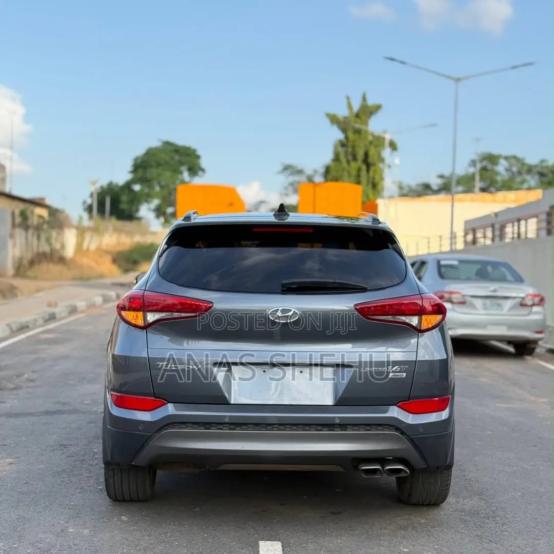 Hyundai Tucson Limited AWD 2016 Gray