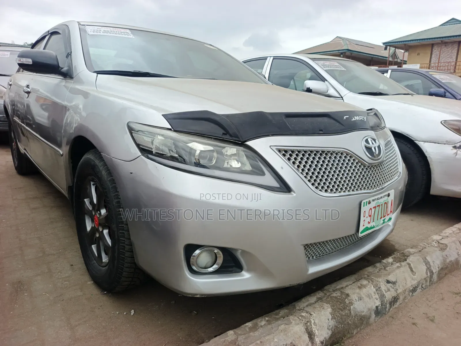 Toyota Camry 2010 Silver