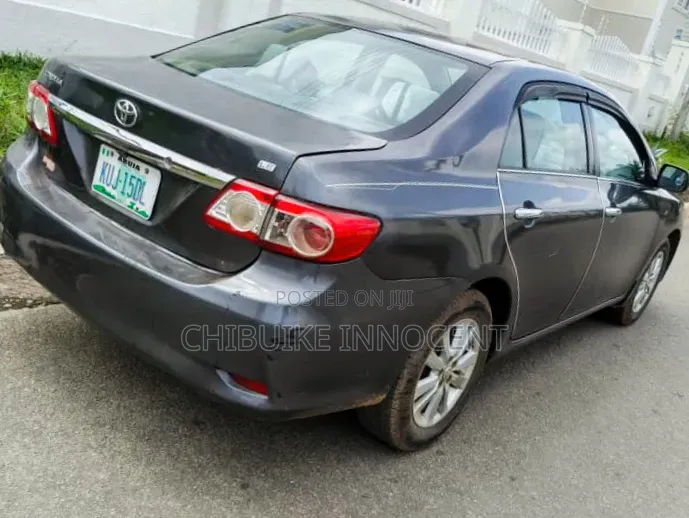 Toyota Corolla 2012 Black