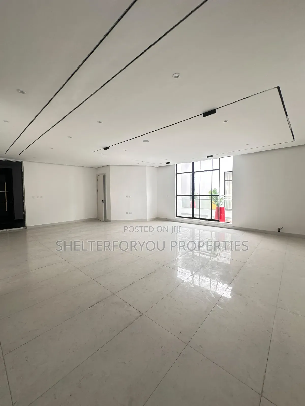 4bdrm Penthouse in Ikate for sale