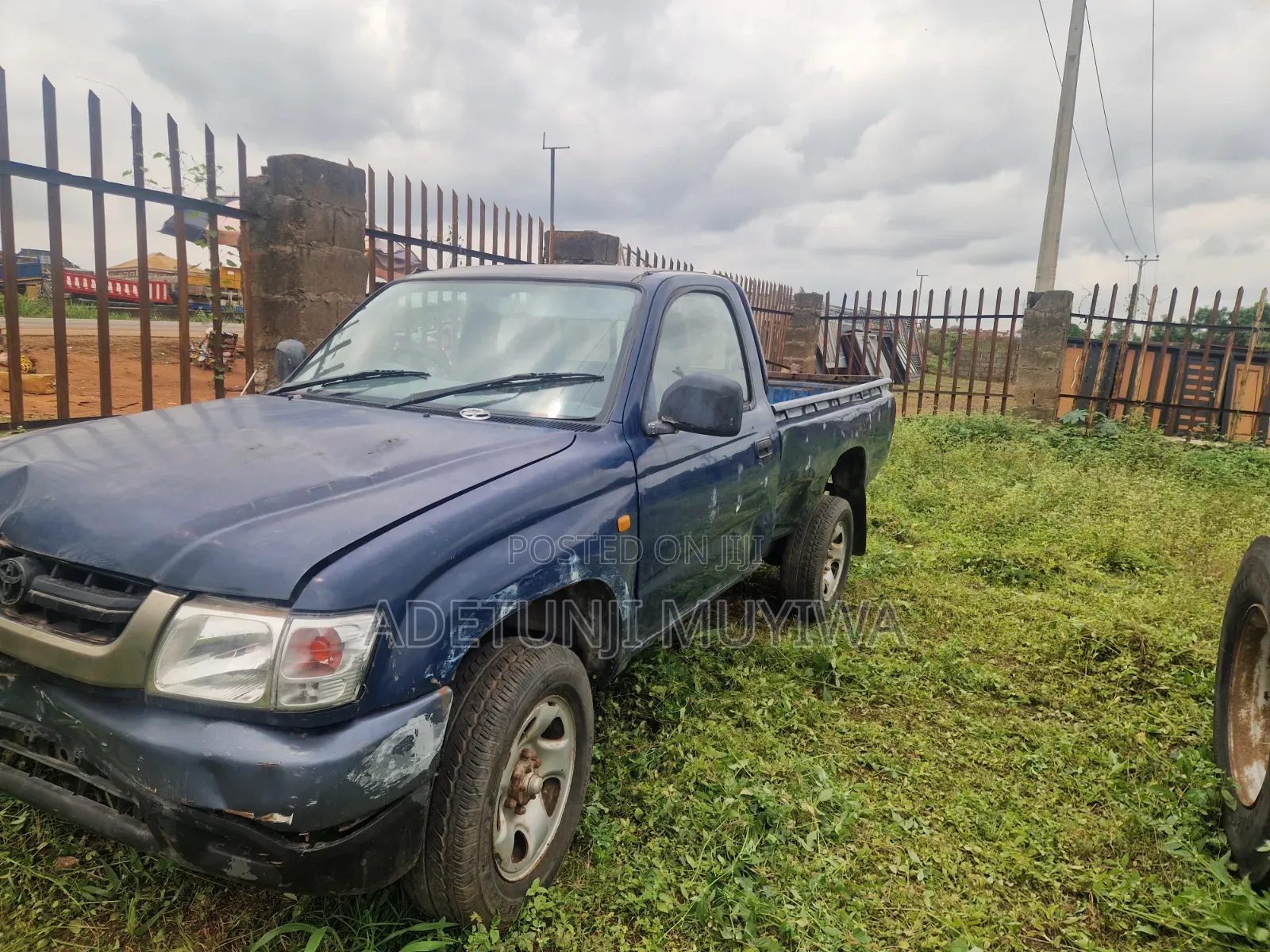 Toyota Hilux 2002 Blue