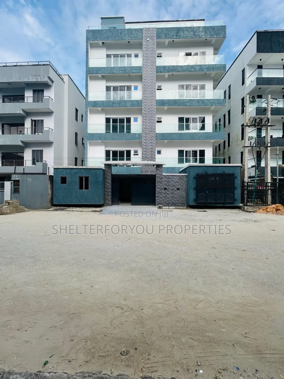 3bdrm Penthouse in Ikate for sale