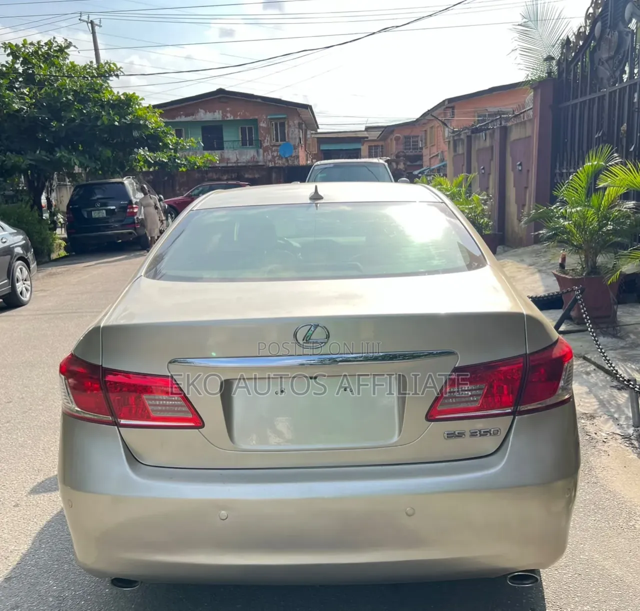 Lexus ES 2012 Gold
