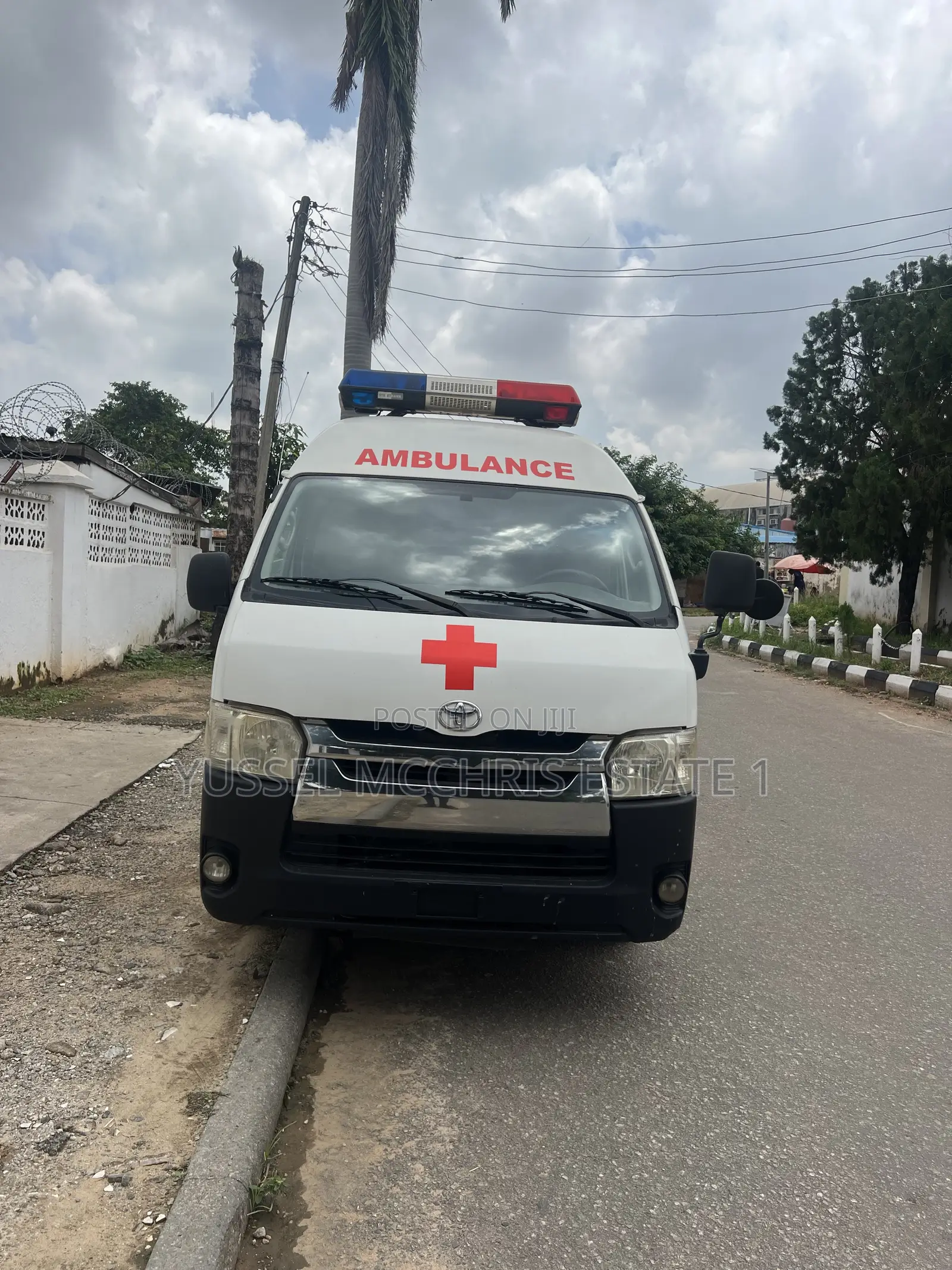 Toyota HiAce 2018 White