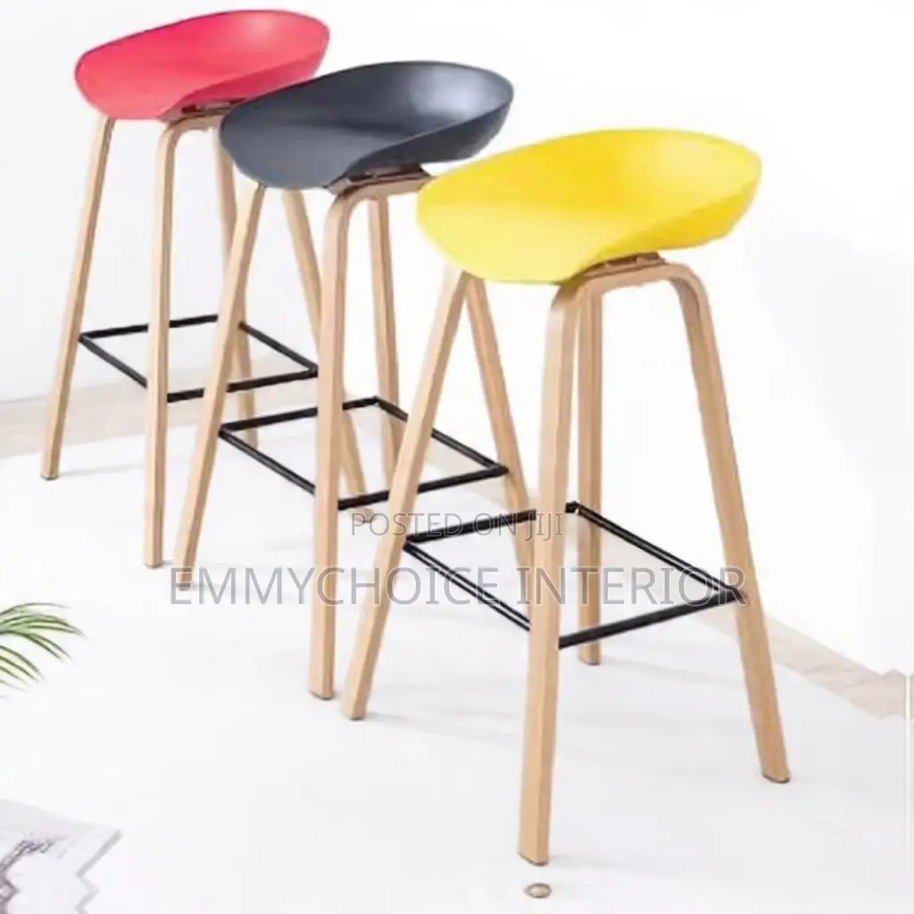 Modern Bar Stool With Curved Seat
