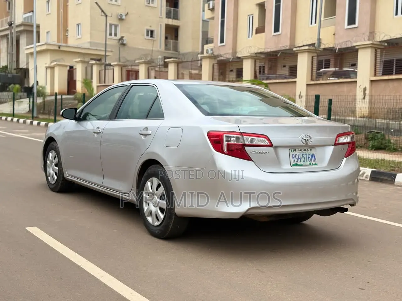 Toyota Camry 2014 Silver