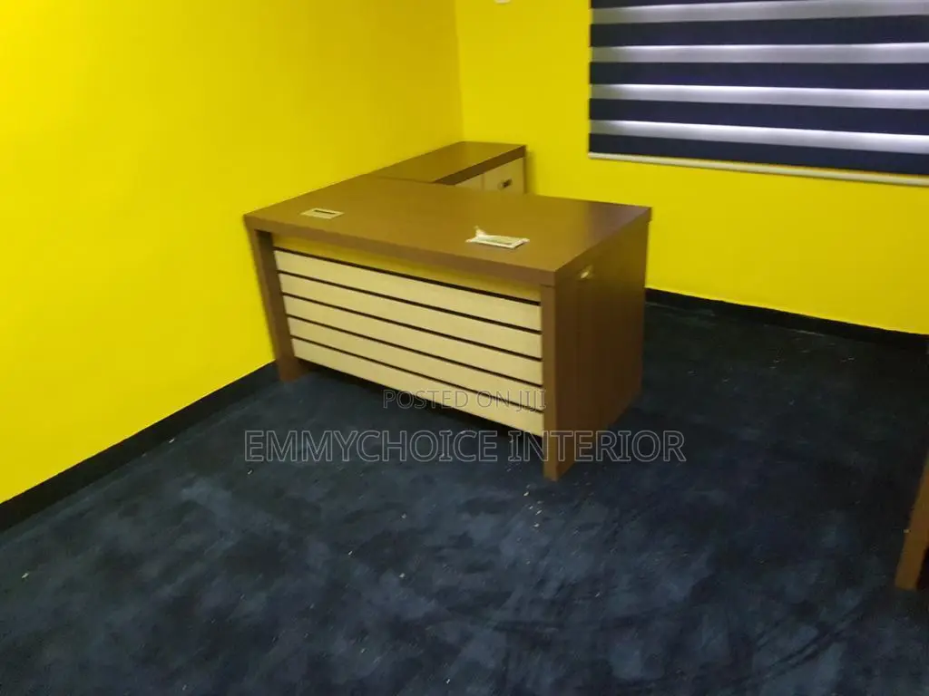 Modern L Shaped Executive Office Desk With Return Unit