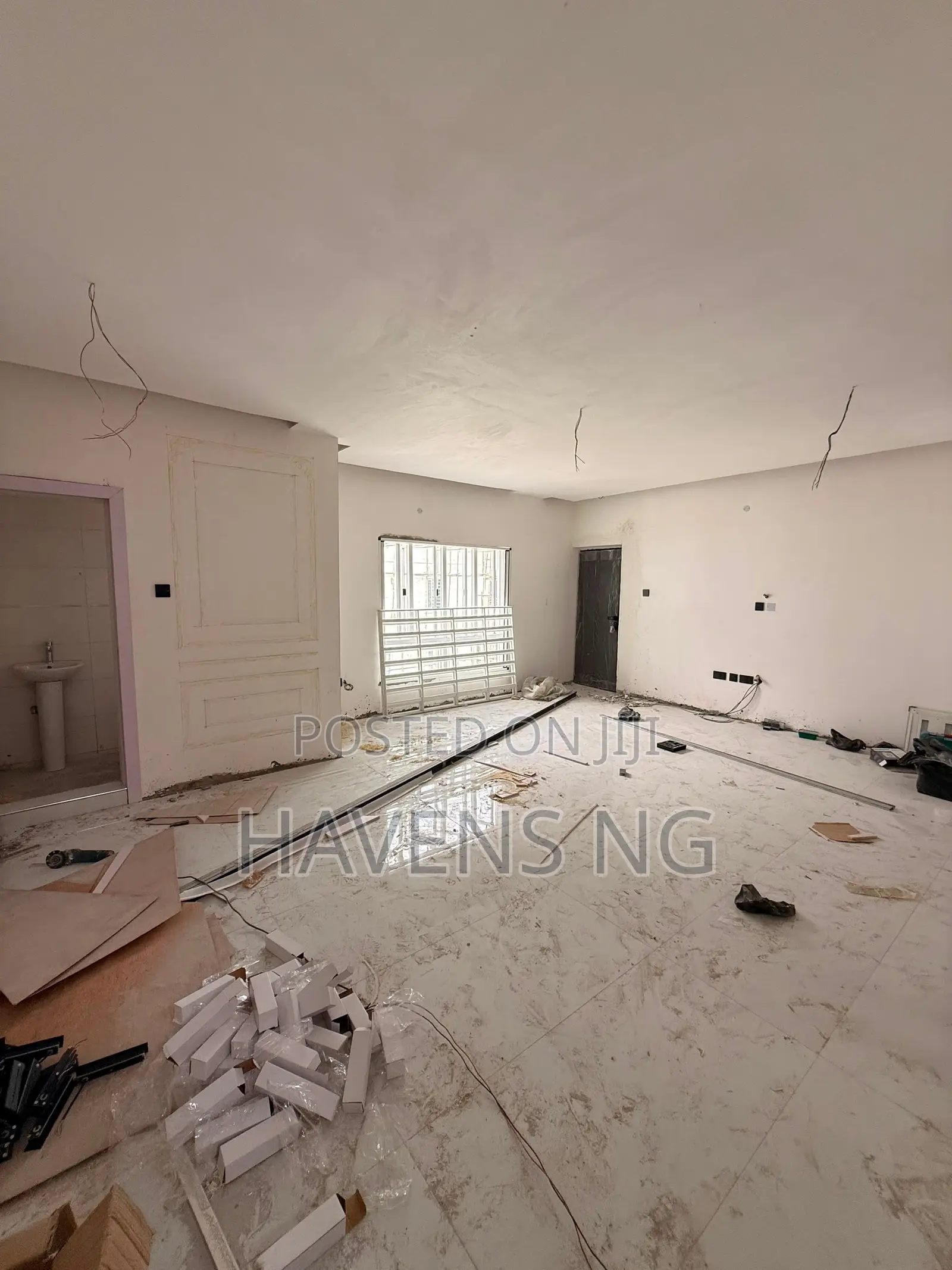 5bdrm Duplex in Old GRA for sale