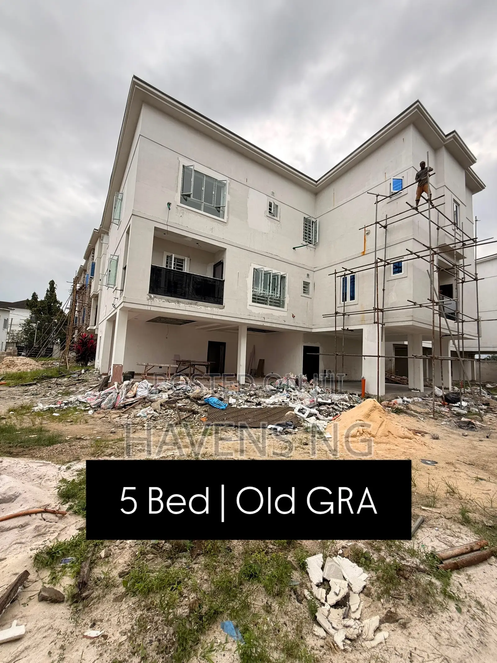5bdrm Duplex in Old GRA for sale