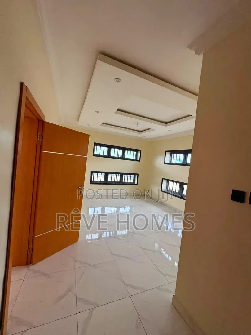 Furnished 4bdrm Duplex in Ogudu GRA for sale