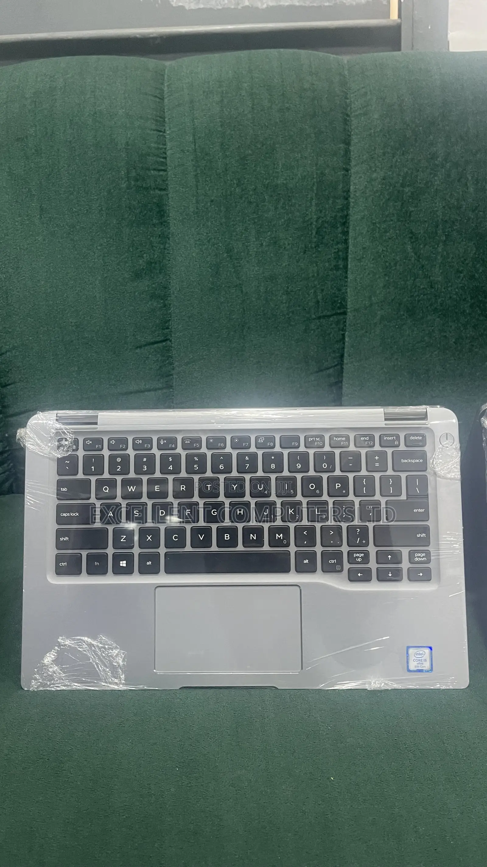 Laptop Dell Latitude 7400 2-in-1 8GB Intel Core i5 SSD 256GB