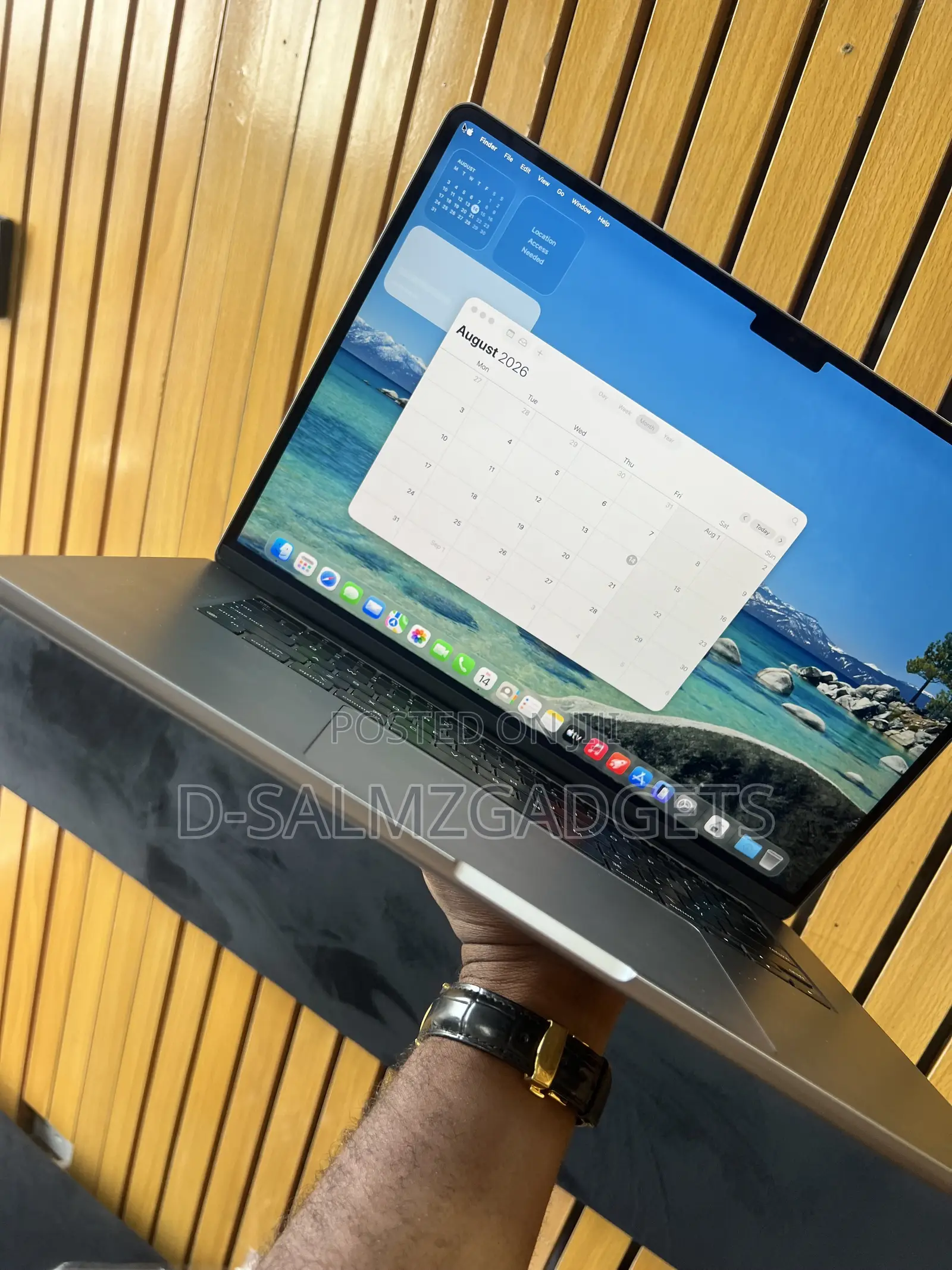 Laptop Apple MacBook Air 2024 M3 16GB Apple M3 SSD 512GB