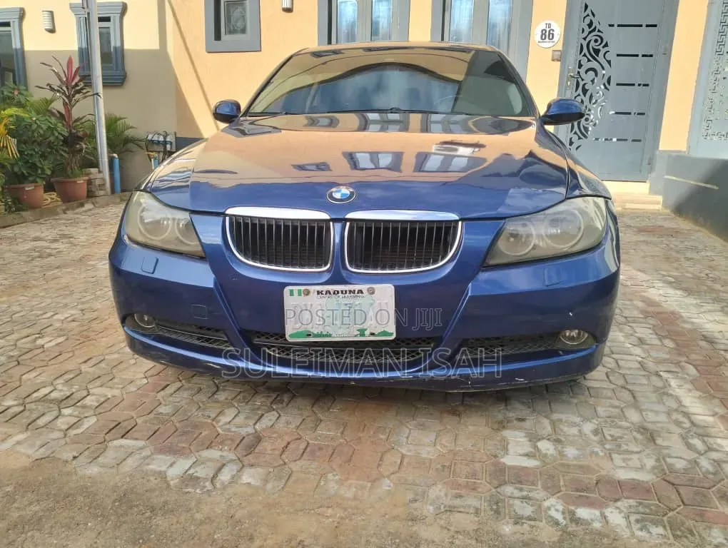 BMW 320i 2008 Blue