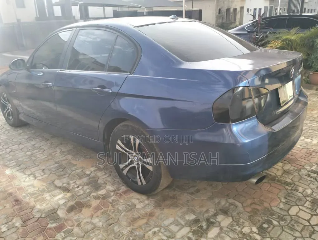 BMW 320i 2008 Blue
