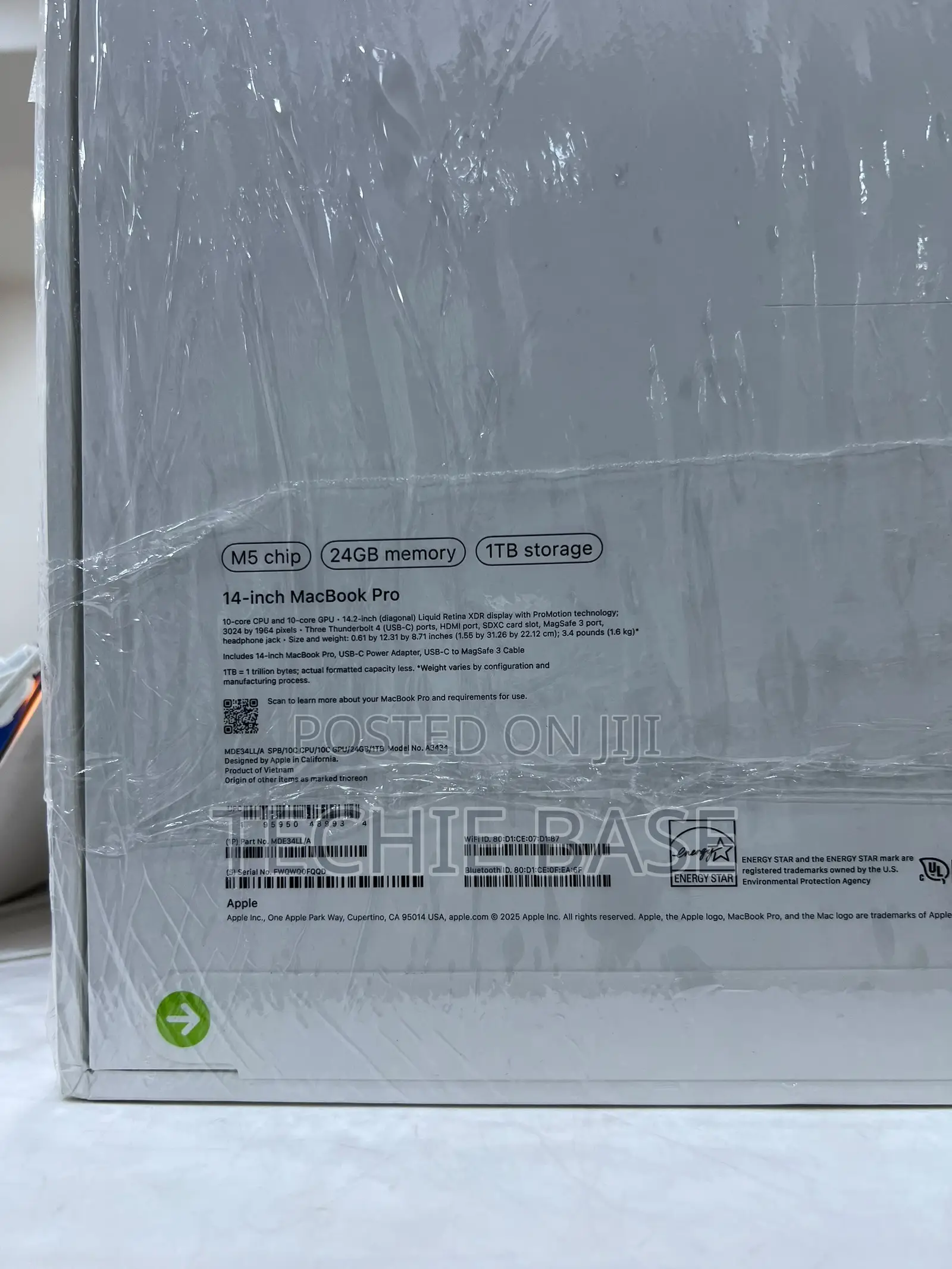 New Laptop Apple MacBook Pro 2025 M5 24GB Apple M5 SSD 1T