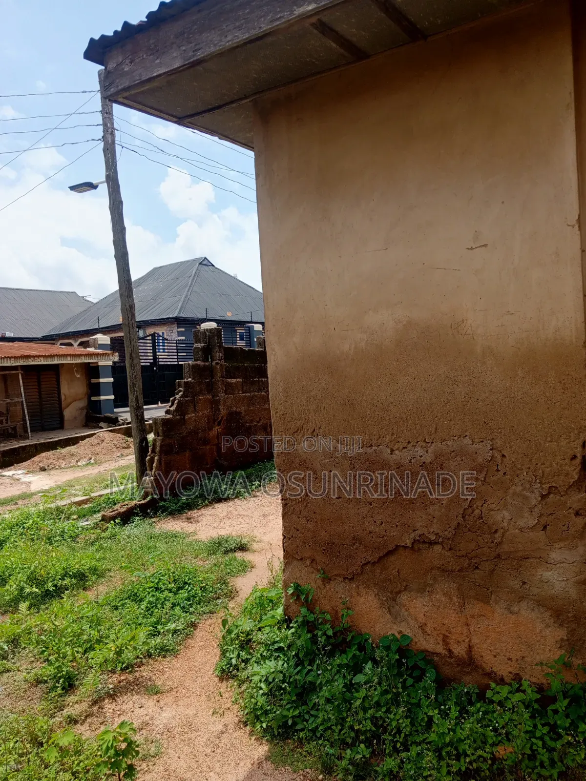 8bdrm Bungalow in Moniya for sale