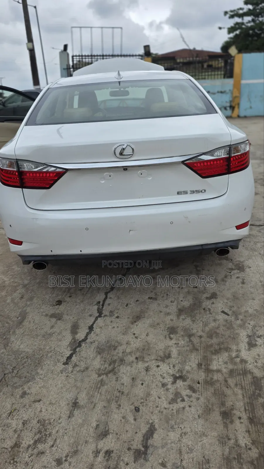 Lexus ES 350 FWD 2015 White