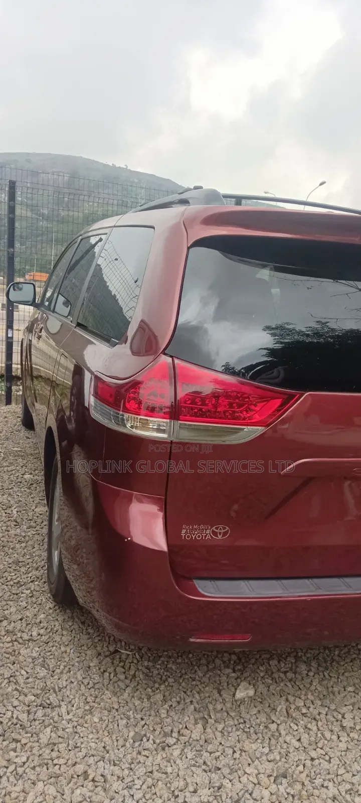 Toyota Sienna 2013 Red