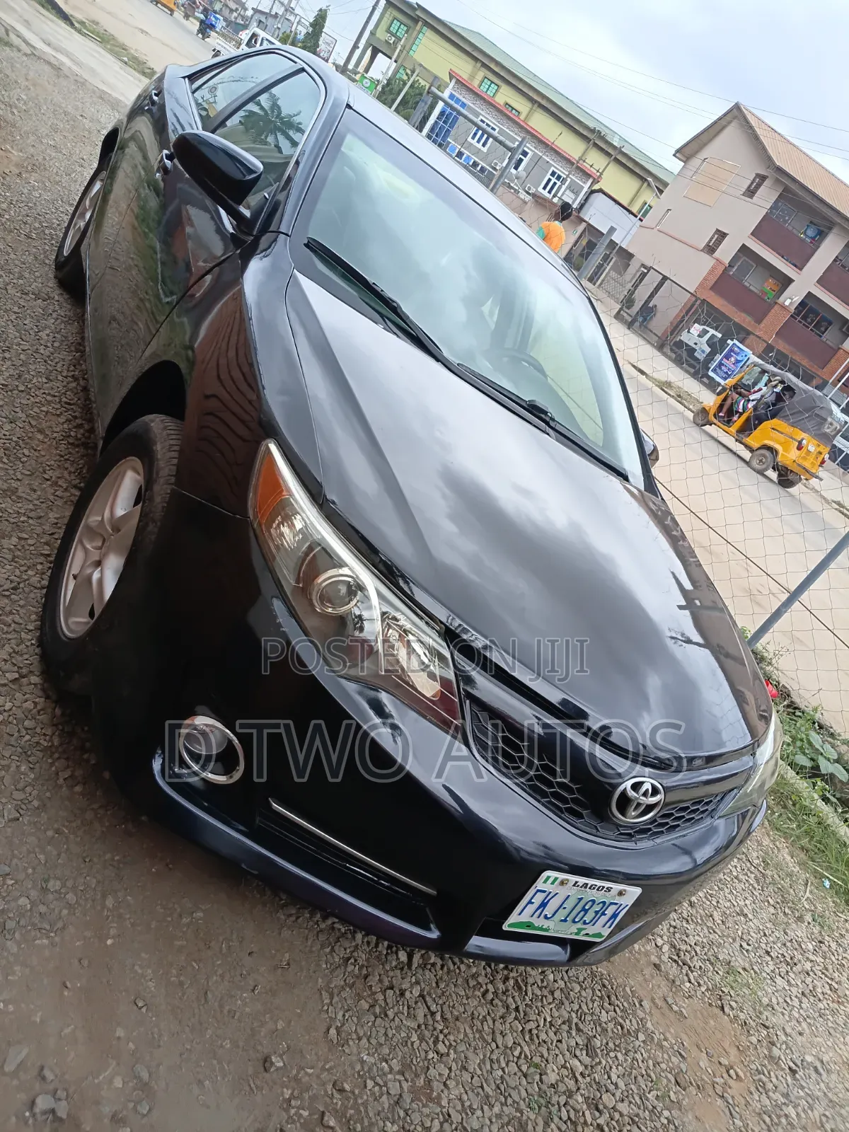 Toyota Camry SE 4dr Sedan (2.5L 4cyl 6A) 2013 Black