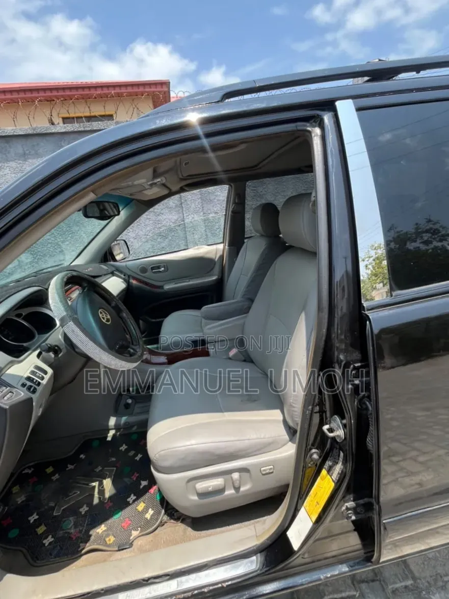 Toyota Highlander 2005 Black