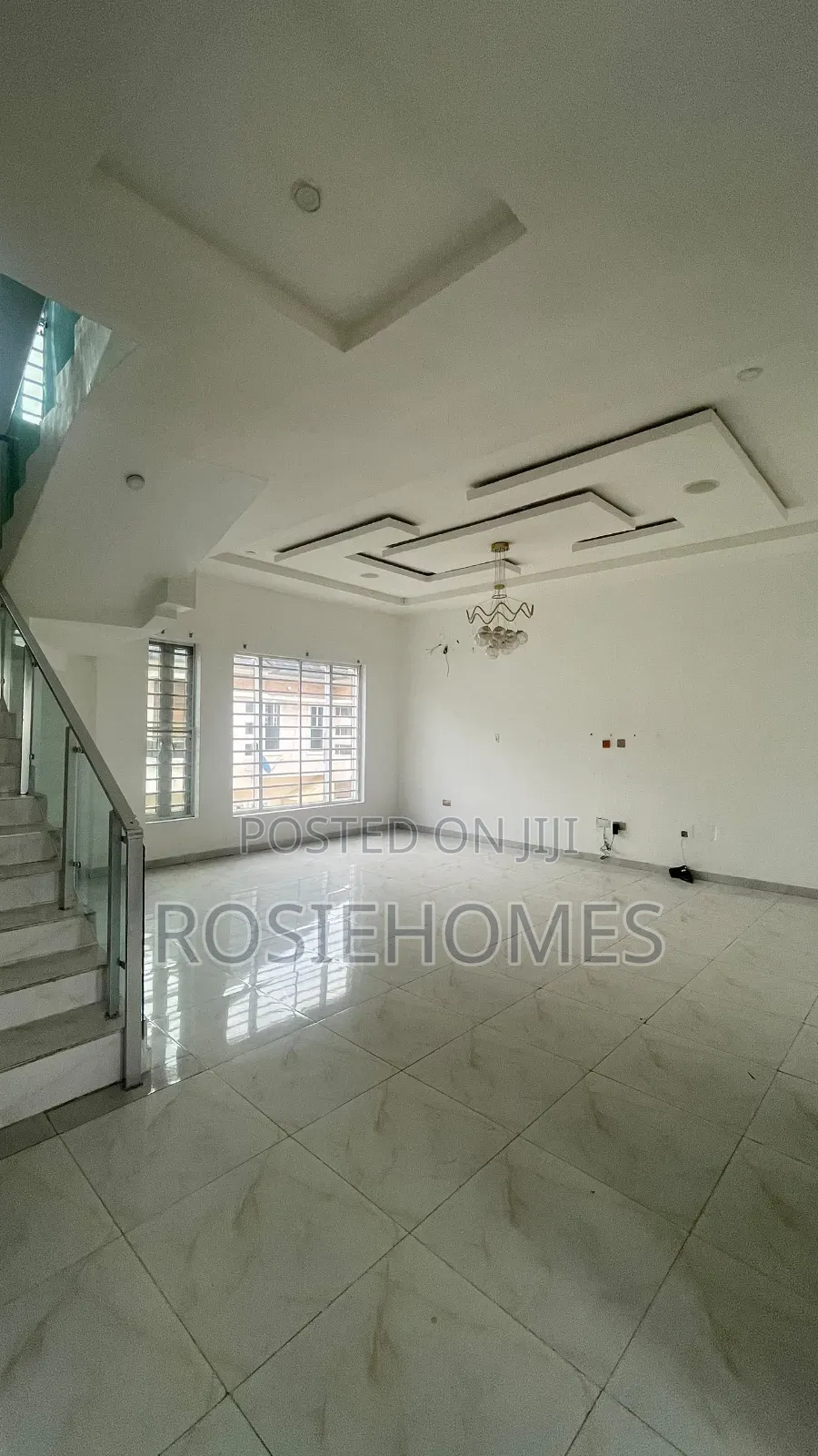 4bdrm Duplex in Agungi for rent