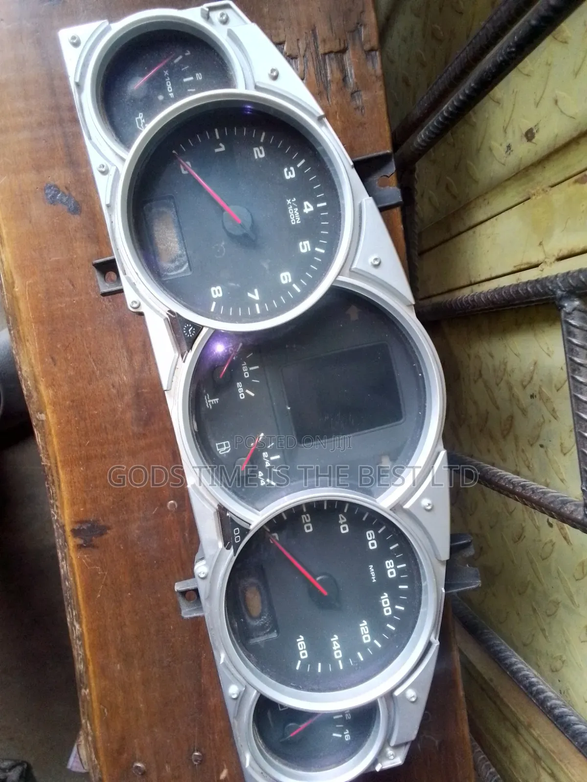 Speed Clock for Porsche Cayenne. 2008 /2010 (Tokunbo)