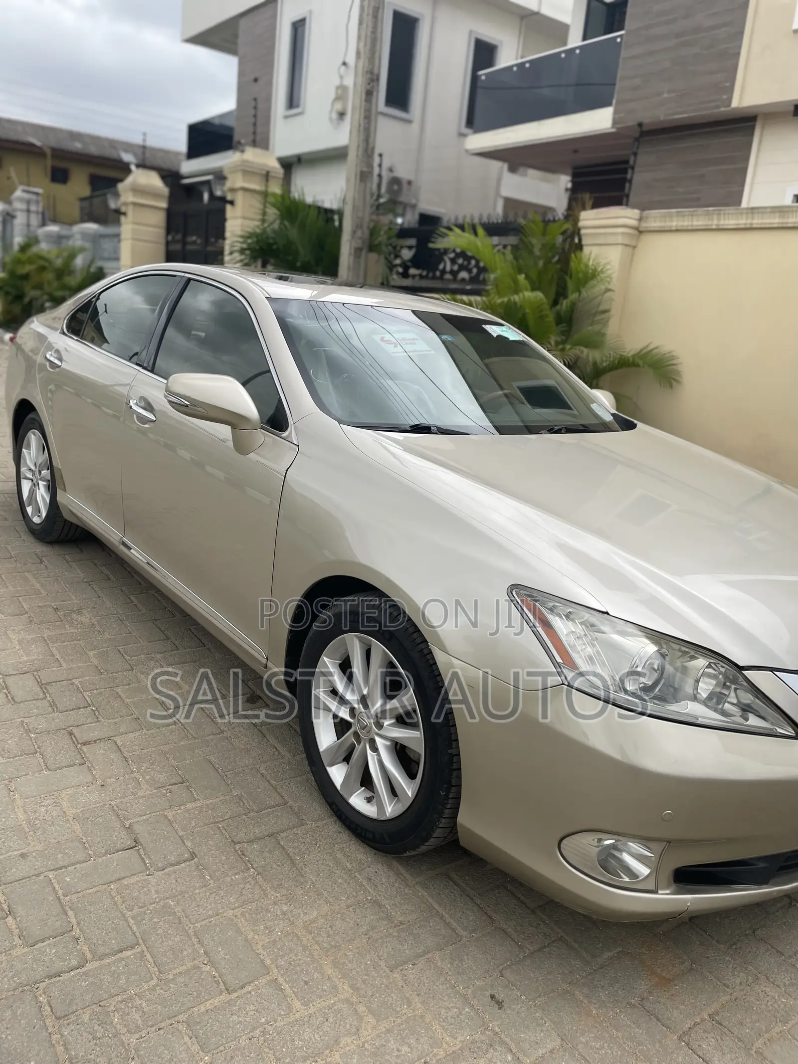 Lexus ES 350 2012 Gold