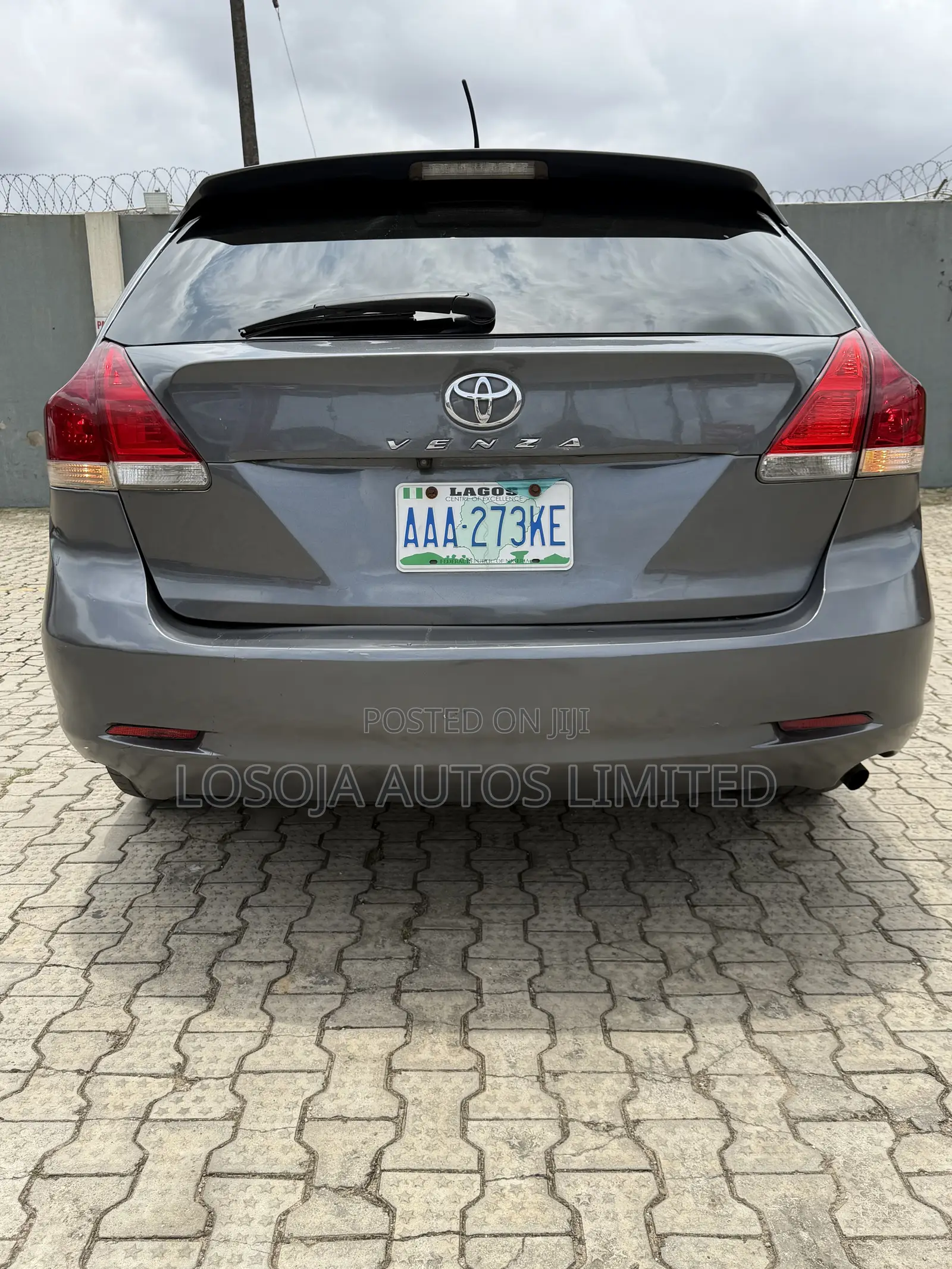 Toyota Venza AWD 2010 Gray