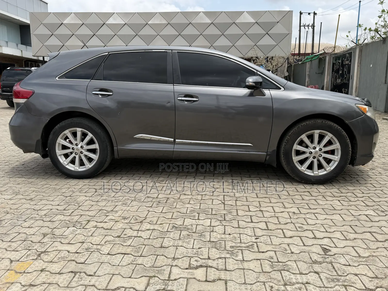 Toyota Venza AWD 2010 Gray