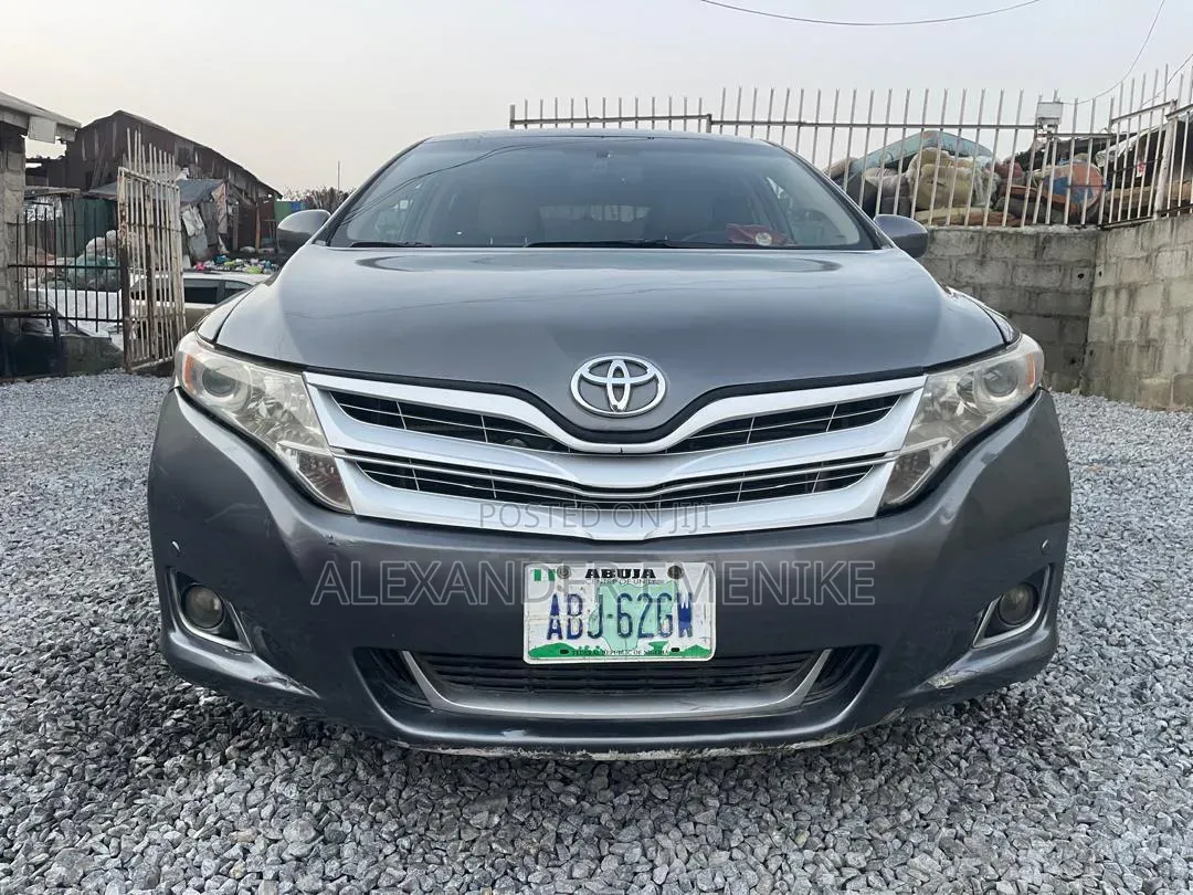 Toyota Venza 2010 Gray