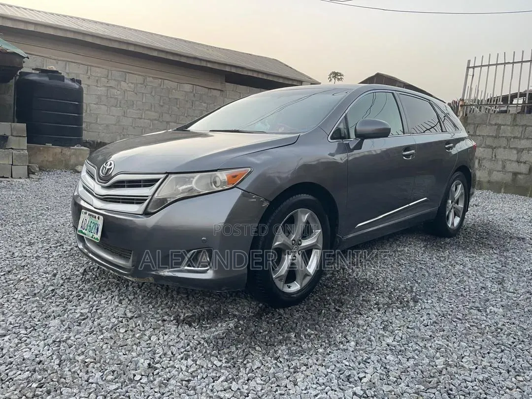 Toyota Venza 2010 Gray