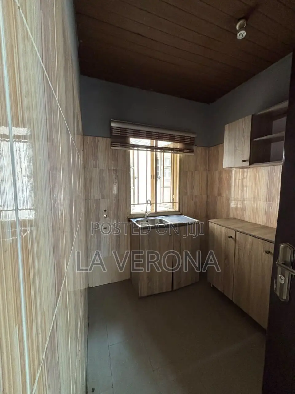 1bdrm Room & Parlour in Jabi for rent