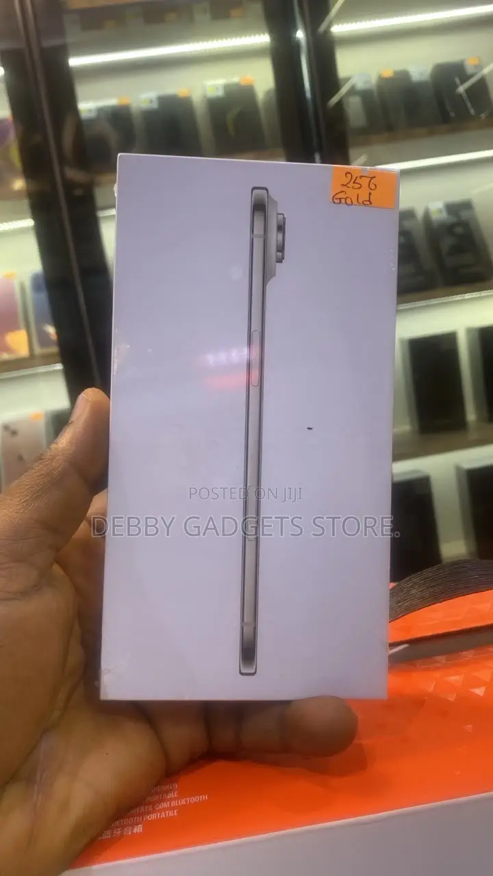 New Apple iPhone Air 256 GB Gold