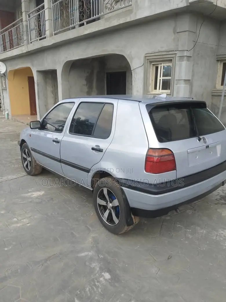 Volkswagen Golf 1.6 Automatic 2001 Silver