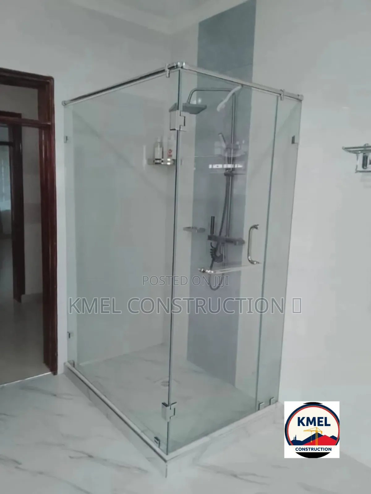 Luxury Clear Glass Shower Cabin.