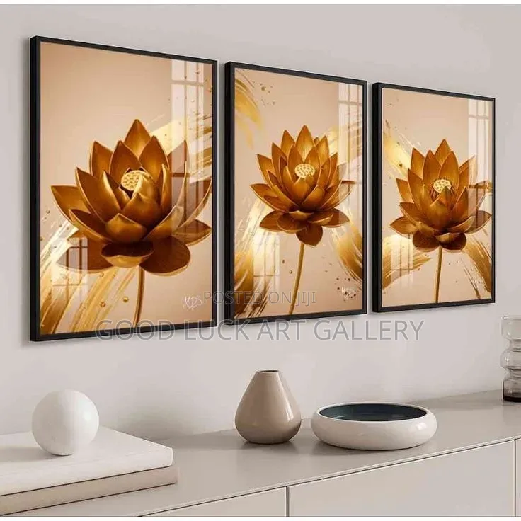 Minimalist Wall Art for Homes and Hotels