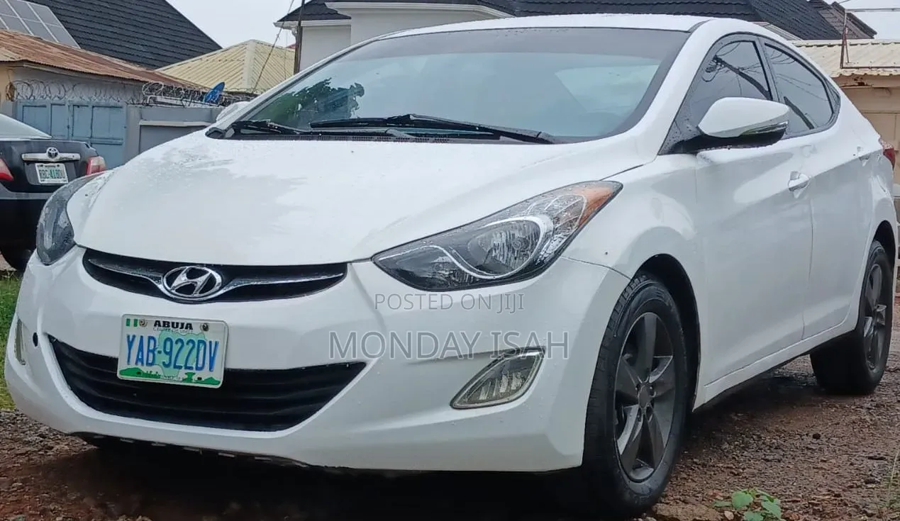 Hyundai Elantra 2013 White